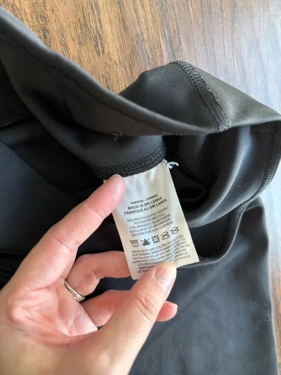 Nike Black Leggings with Kentucky Blue Graphic Lower Legs - Picture 6 of 11